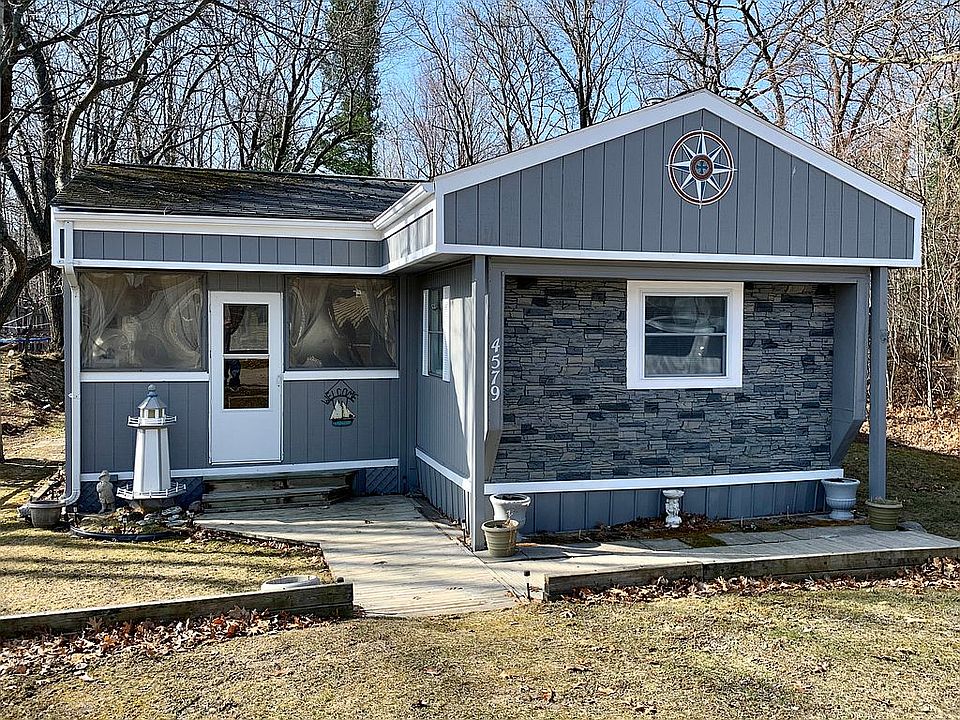 2nd image of 4579 N Loop Rd
