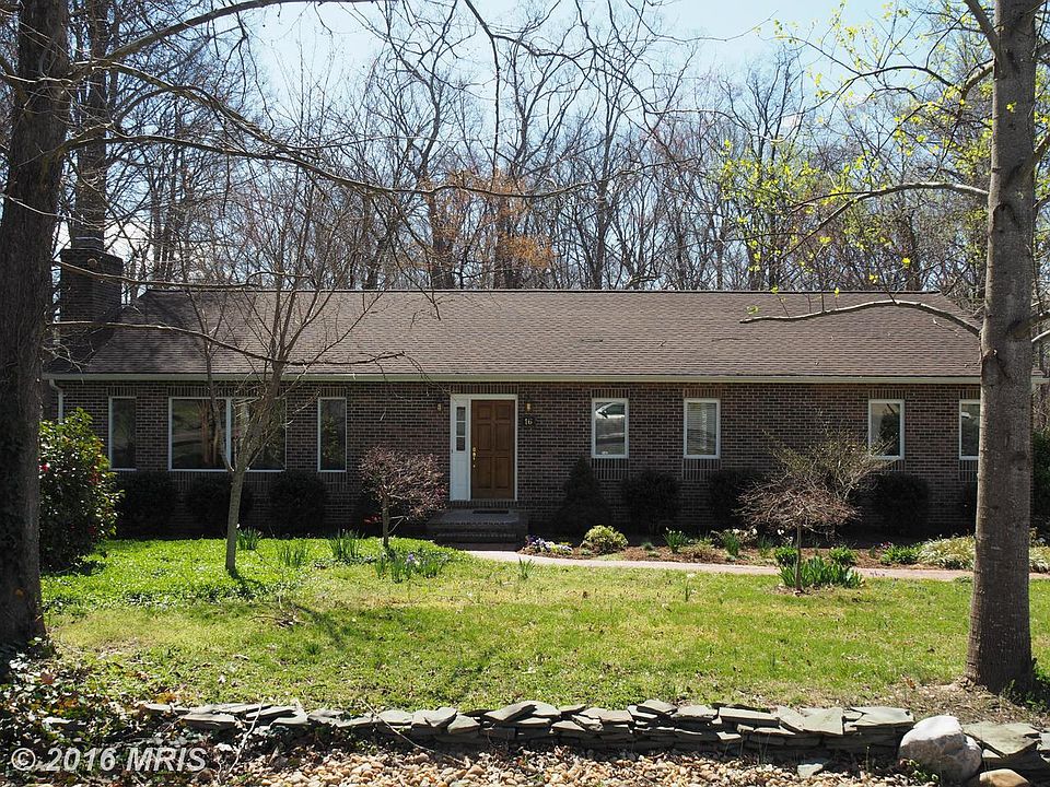 1st image of 16 Lawrence Ln