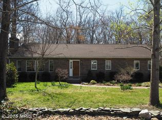 16 Lawrence Ln, Fredericksburg, VA 22405