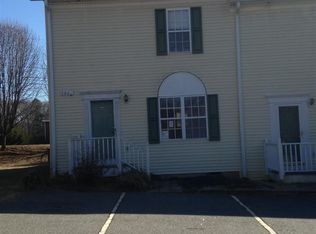 1067 19th St NE APT A, Hickory, NC 28601