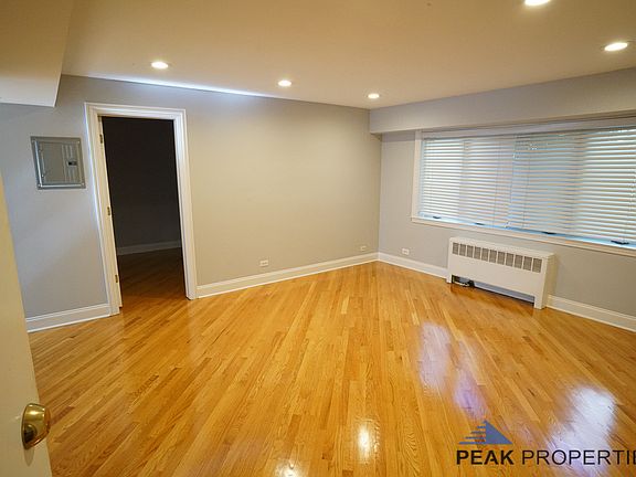 3rd image of 4889 N Ashland Ave APT 3W