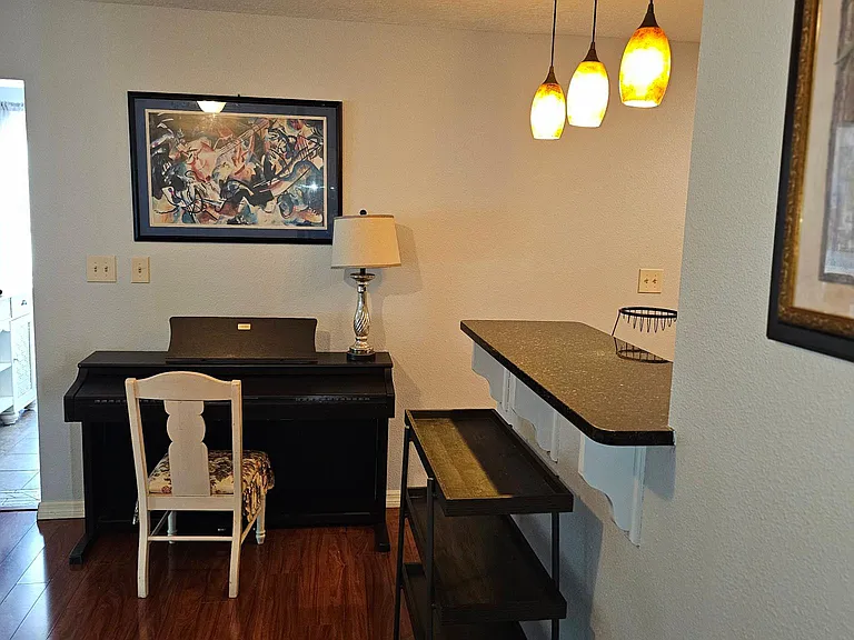 810 W Canton Ave — Photo 11