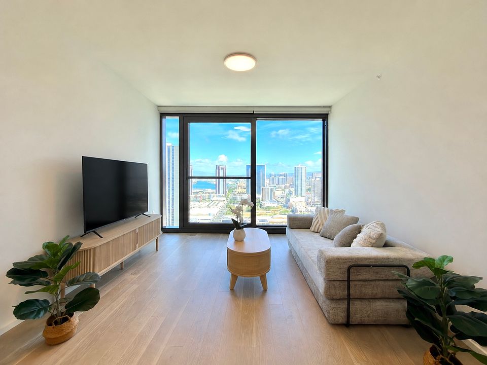 1st image of 333 Ward Ave #2807