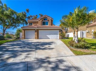 7846 Bobcat Ln, Highland, CA 92346