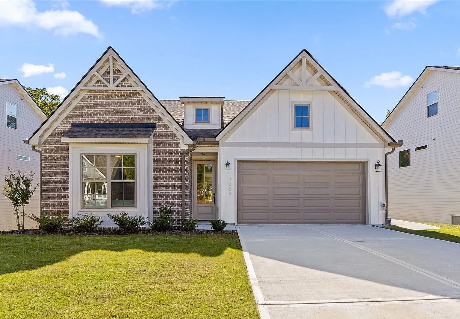 4 bed, 3.0 bath, 2350 sqft, $2,750 — Photo 1
