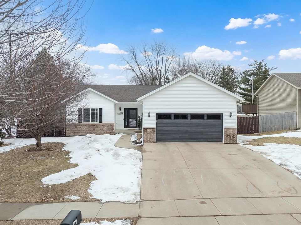 1st image of 502 Maplebrook Dr NE