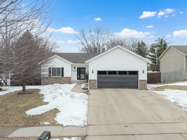502 Maplebrook Dr NE, Stewartville, MN 55976