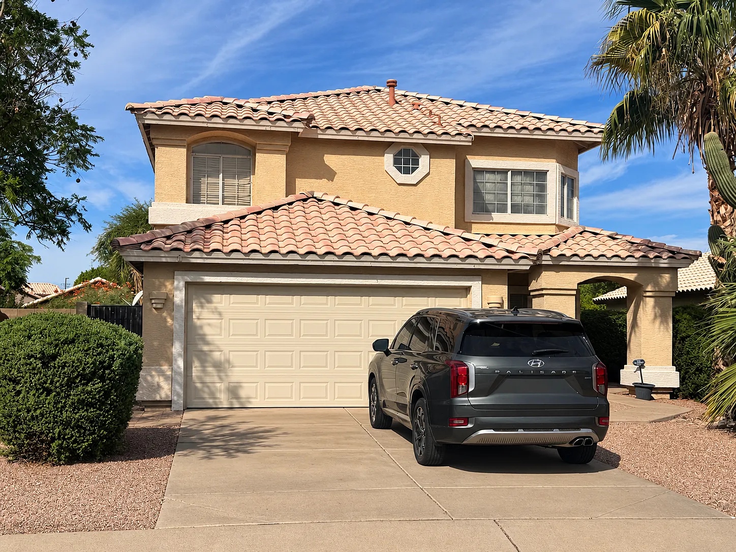 3 bed, 2.5 bath, 2454 sqft, $2,500 — Photo 2