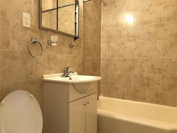5th image of 11016 72nd Ave APT 702