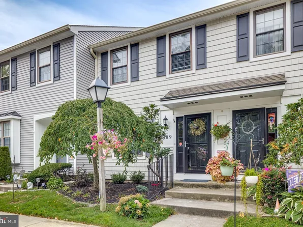 409 Kings Croft, Cherry Hill, NJ 08034