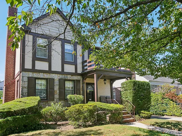 7344 194th St, Fresh Meadows, NY 11366