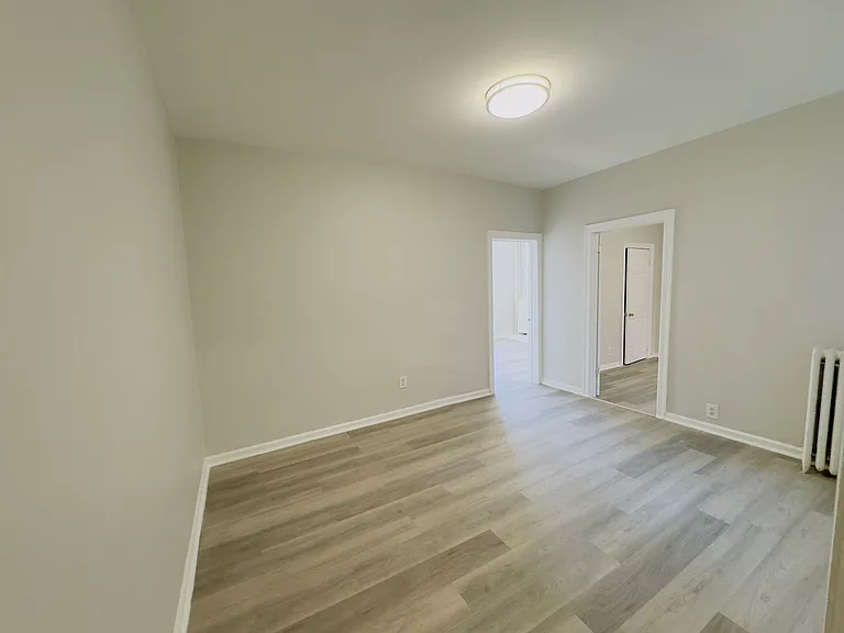 225 Academy St #31E — Photo 3