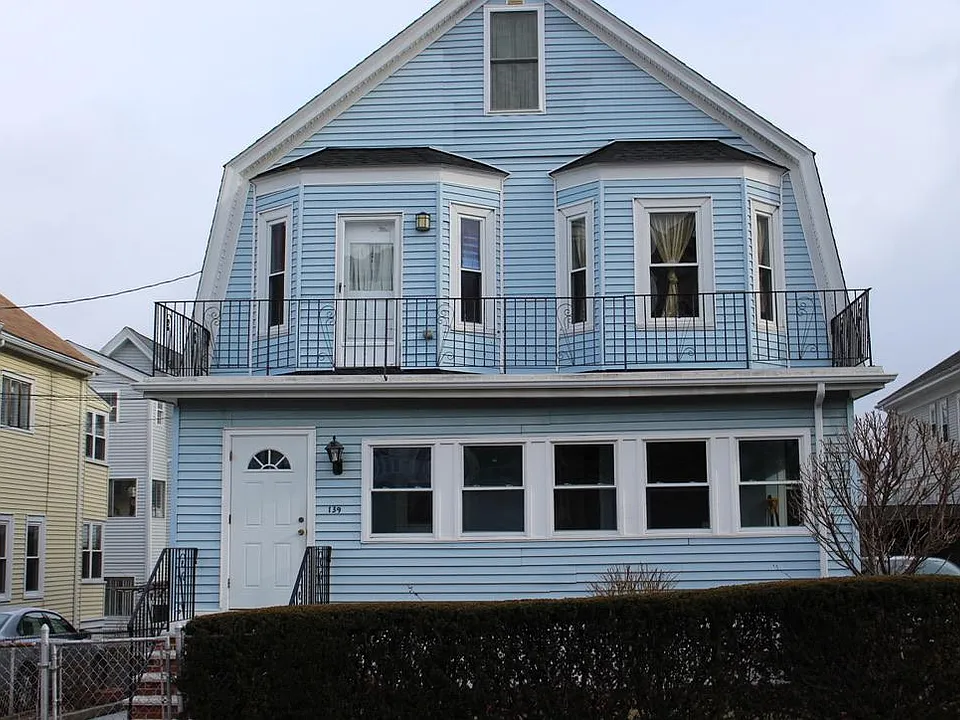 139 Langdon Ave #1