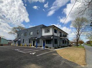 800 Parkhill Drive, Manheim, PA 17545