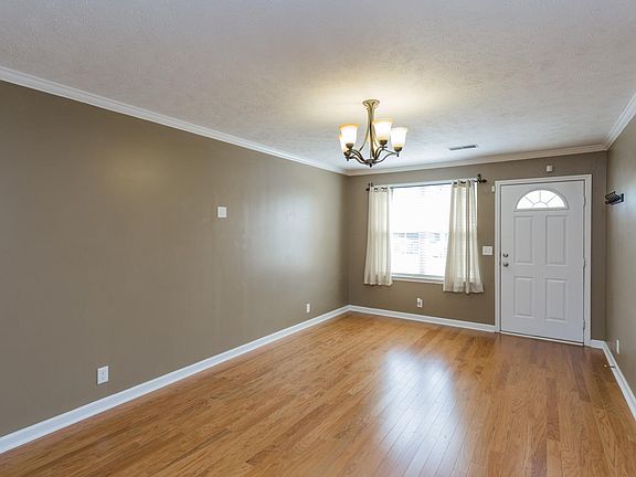3rd image of 2120 Lebanon Pike APT 34