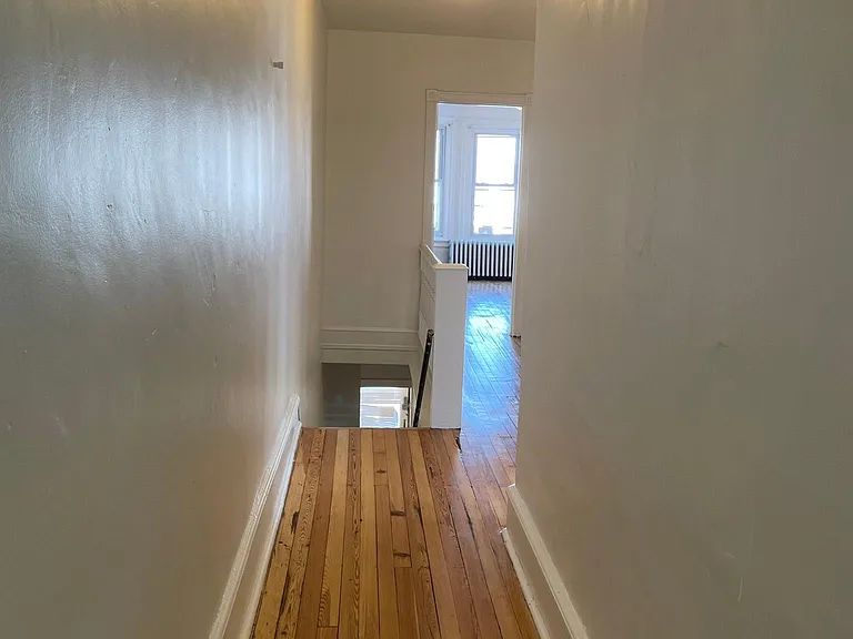 136 S 53rd St — Photo 21