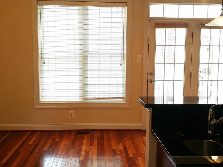 557 Cedar Spring St — Photo 11