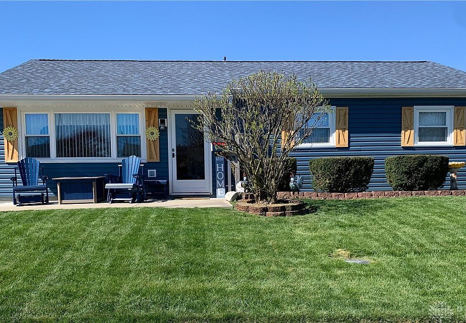1st image of 2513 Dunhill Pl
