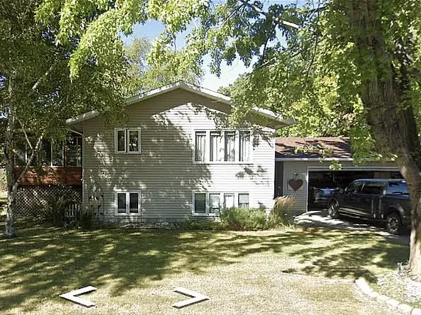 503 W Madison Ave, Mahnomen, MN 56557