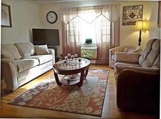 31 Montvale Ave APT 7, Woburn, MA 01801