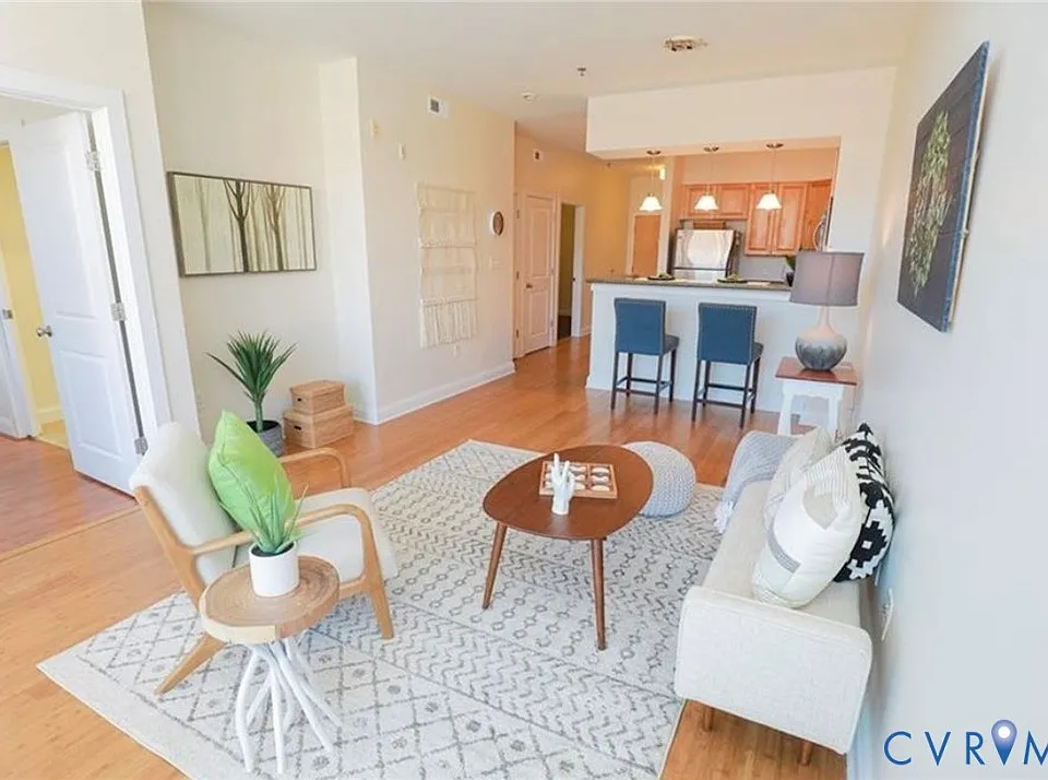 1333 W Broad St #U310
