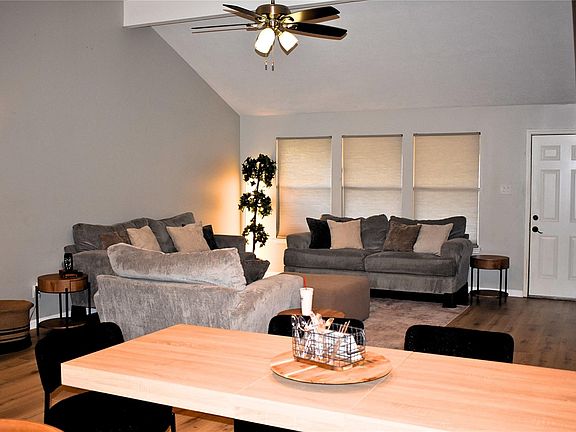 5th image of 10915 Linwood Ct