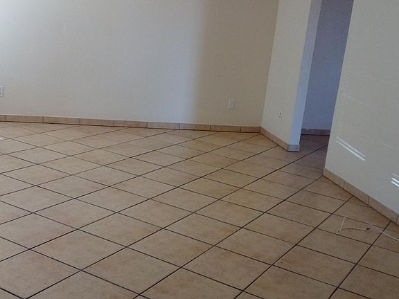 Living room - note flush mounted lights