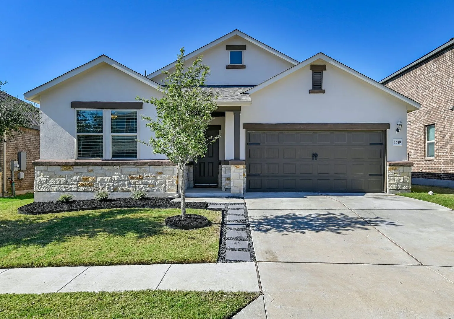 Beautiful 3BR / 2BA Rental Home with 2-Car Garage in Leander! — Photo 1