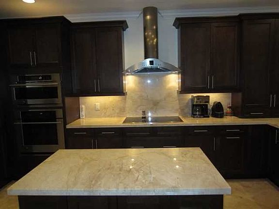 5th image of 103 Isle Of Venice Dr