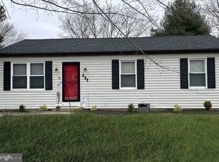 137 Sturbridge Dr, Sicklerville, NJ 08081