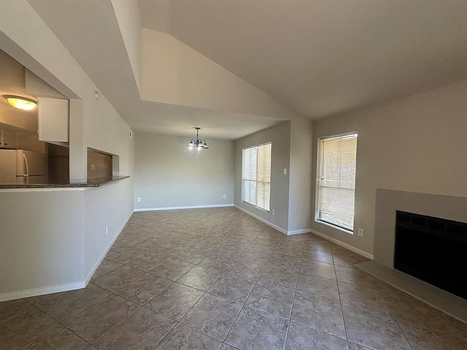 7200 W T C Jester Blvd APT 1203, Houston, TX 77088 | Zillow