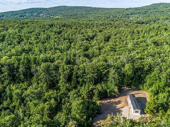 3rd image of 104 Shore Acres Road