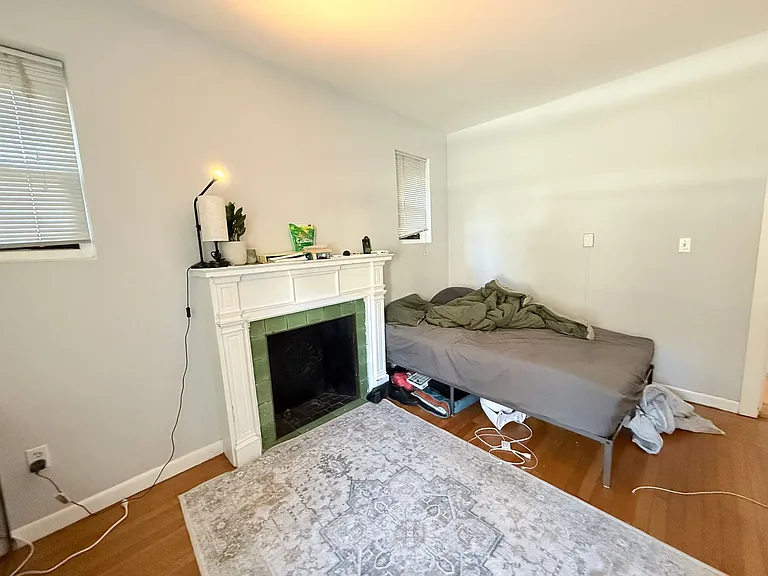 450 Park Dr #1 — Photo 16