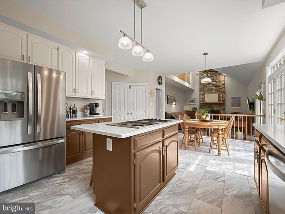 2nd image of 10358 Derby Dr