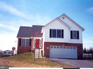 50 Falling Leaf Ct, Westminster, MD 21157