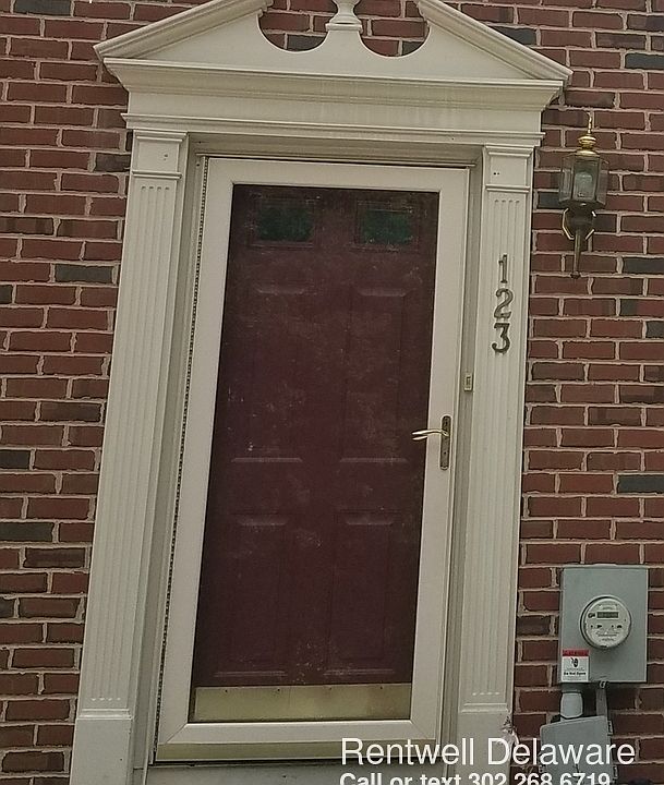 1st image of 123 S Bellwoode Dr