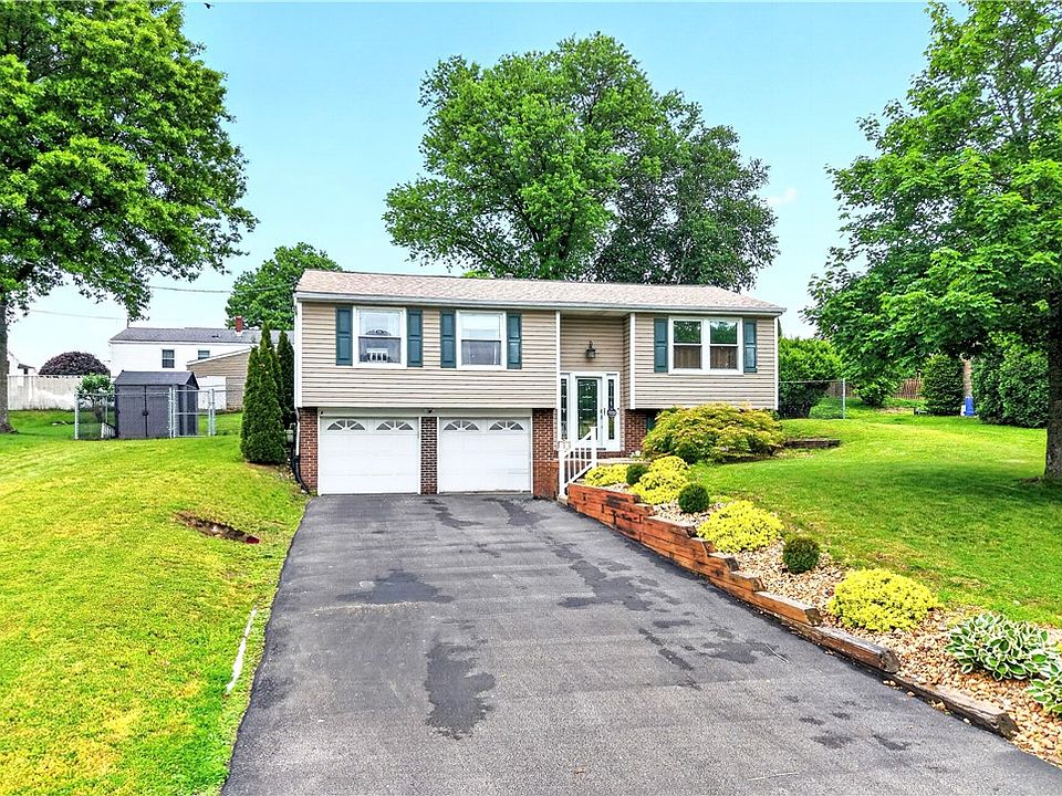 1st image of 215 Princeton Dr