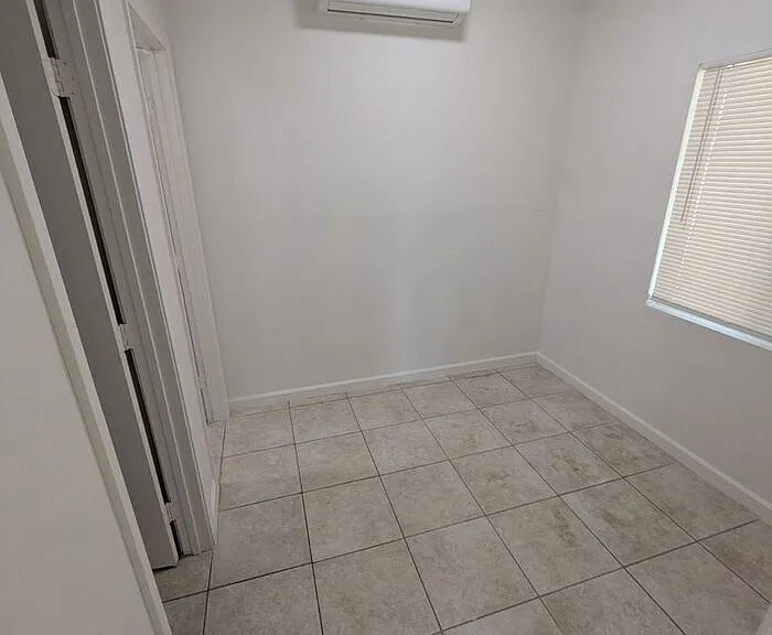 648 N Desert Ave — Photo 10