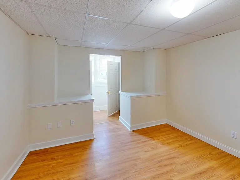 1632 Commonwealth Ave — Photo 8