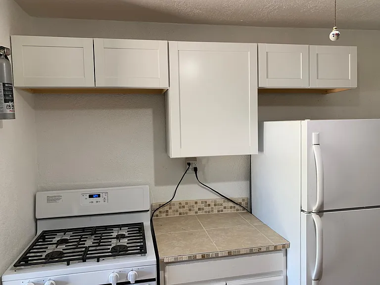 7 Las Animas Rd #B — Photo 11