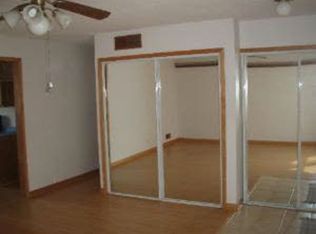 910 Edenwood Dr, Roselle, IL