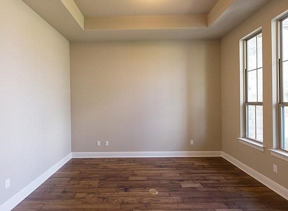 3rd image of 508 Golden Eagle Way