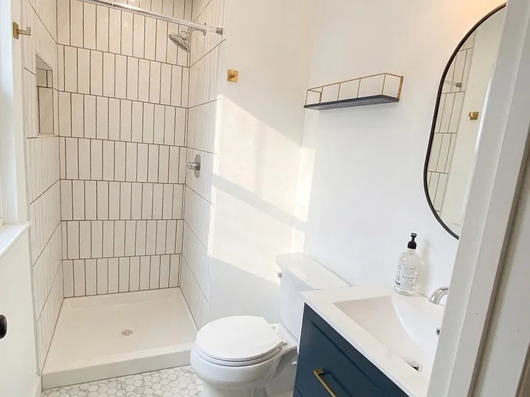 9426 Riverbrink Ct — Photo 4