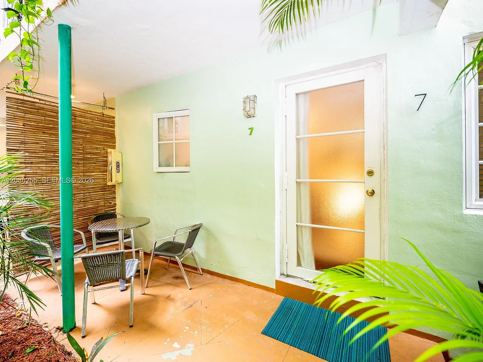 Park Square Condo — Photo 4