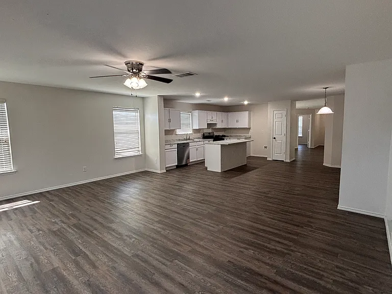 3012 Southern Hills Ln — Photo 6