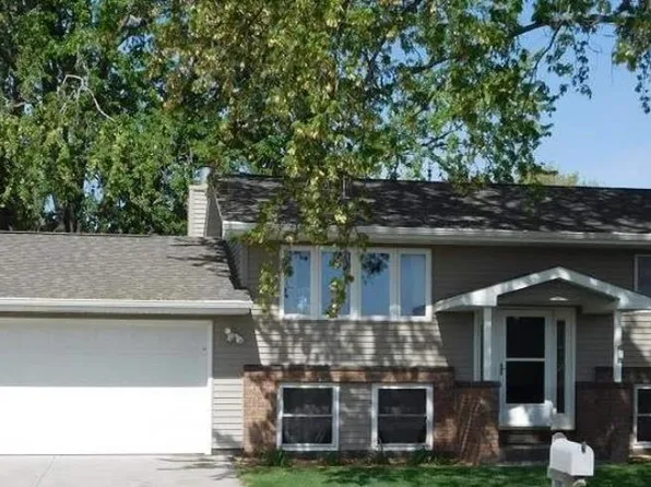 1803 N Eastwood St, Norfolk, NE 68701