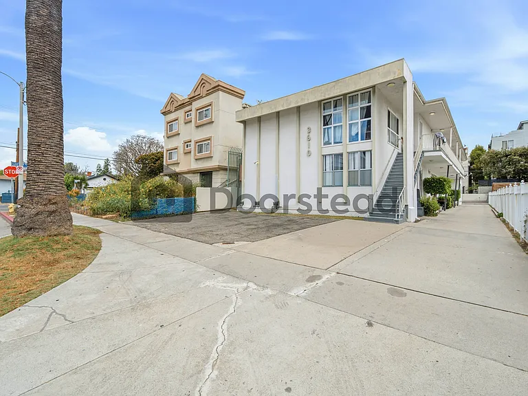 3610 Westwood Blvd #1 — Photo 2