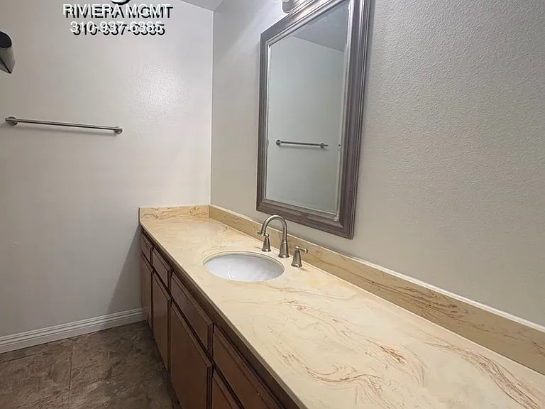 2300 Carnegie Ln #1 — Photo 24