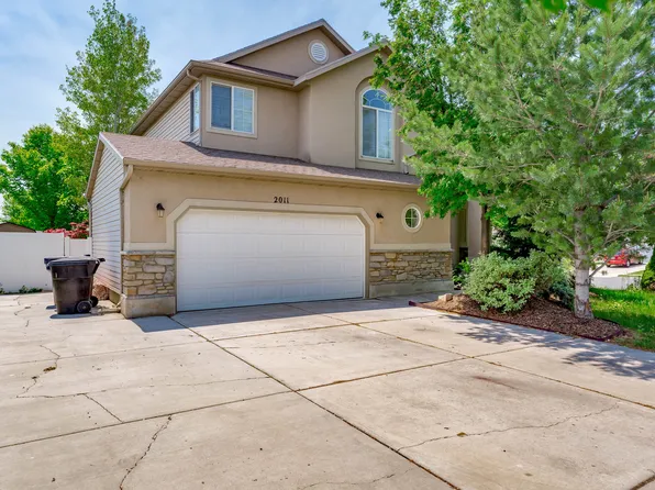 2011 S Chelemes Way, Clearfield, UT 84015