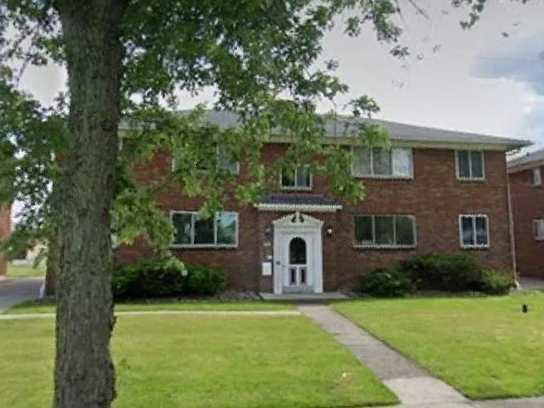 30 Dreyer Ave #1 — Photo 1